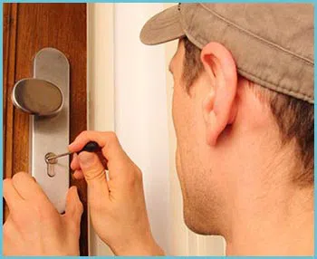 Locksmith Of Bronx  Bronx, NY 718-971-9667